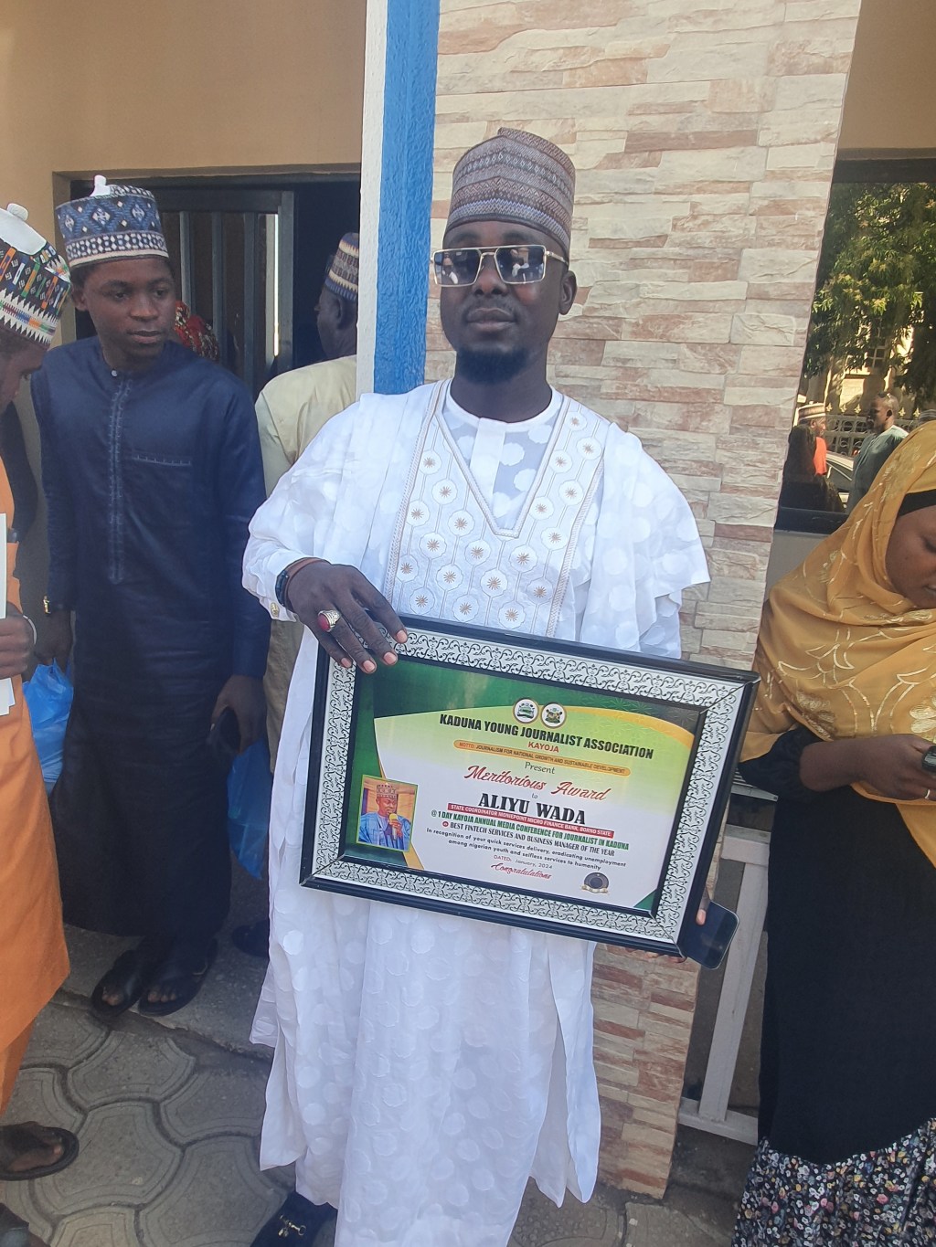 Borno State Co-odinator Moniepoint Micro Finance Bank Bags KAYOJA Award Of Excellence 