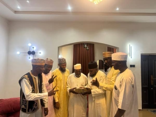 Nazir Sunusi Abubakar Empowers APC Ward Leaders with Cash&nbsp;Donation