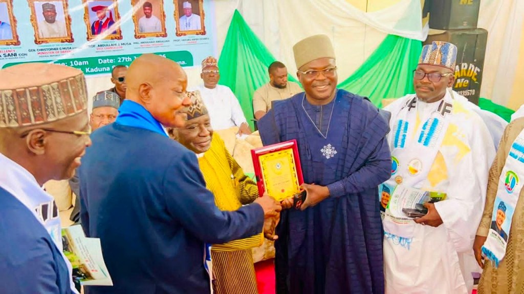 ANUA Honours Ashafa, Uba Sani, Others for Outstanding Service